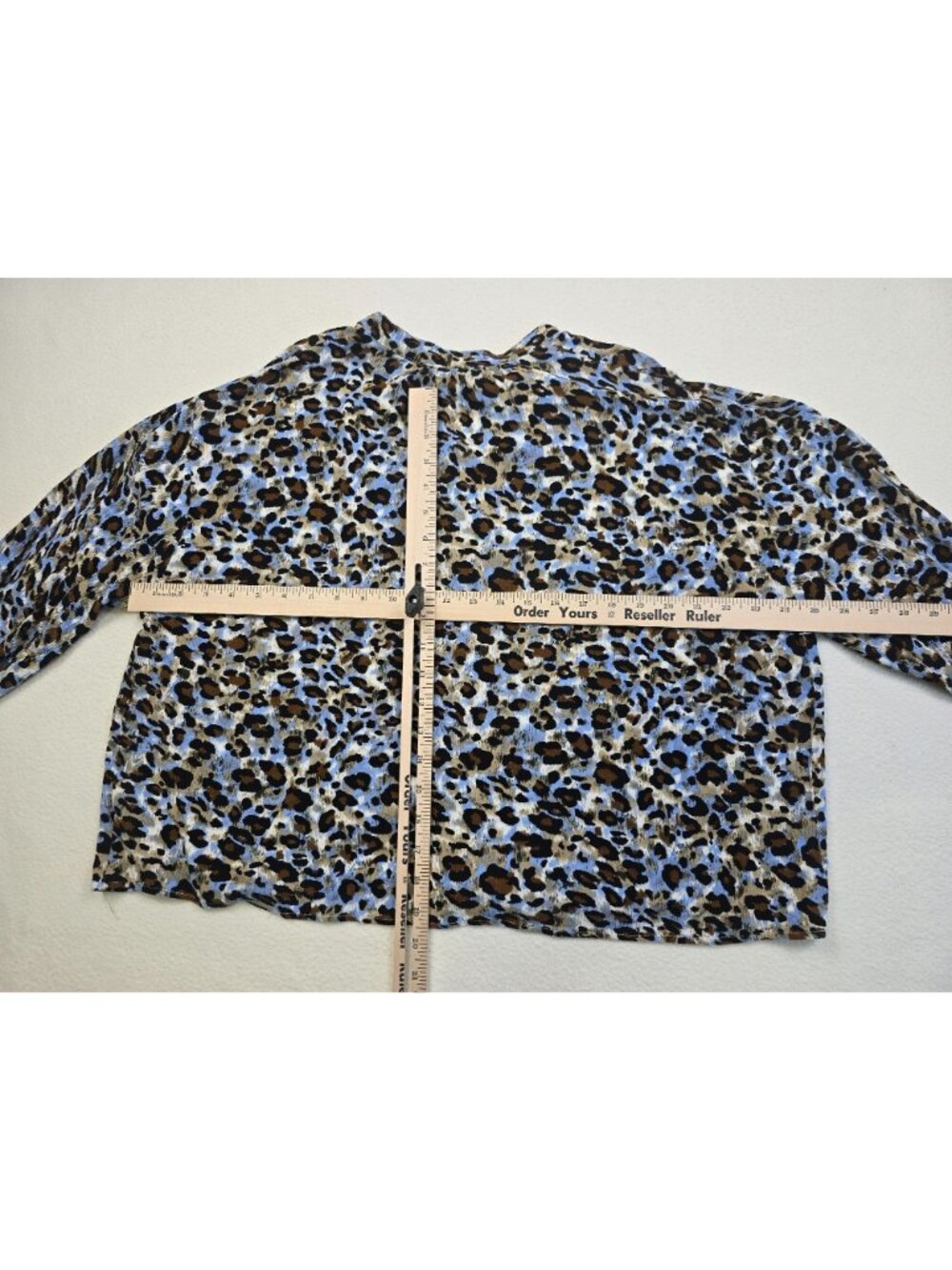 Karlie Womens Small Blue & Brown Animal Print Blouse - Picture 4 of 4